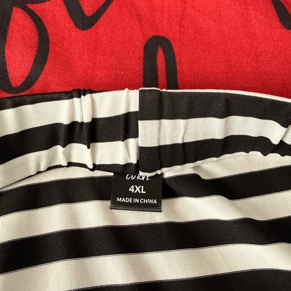 SHEIN Black and White Striped Skirt Set - Picture 5 of 9